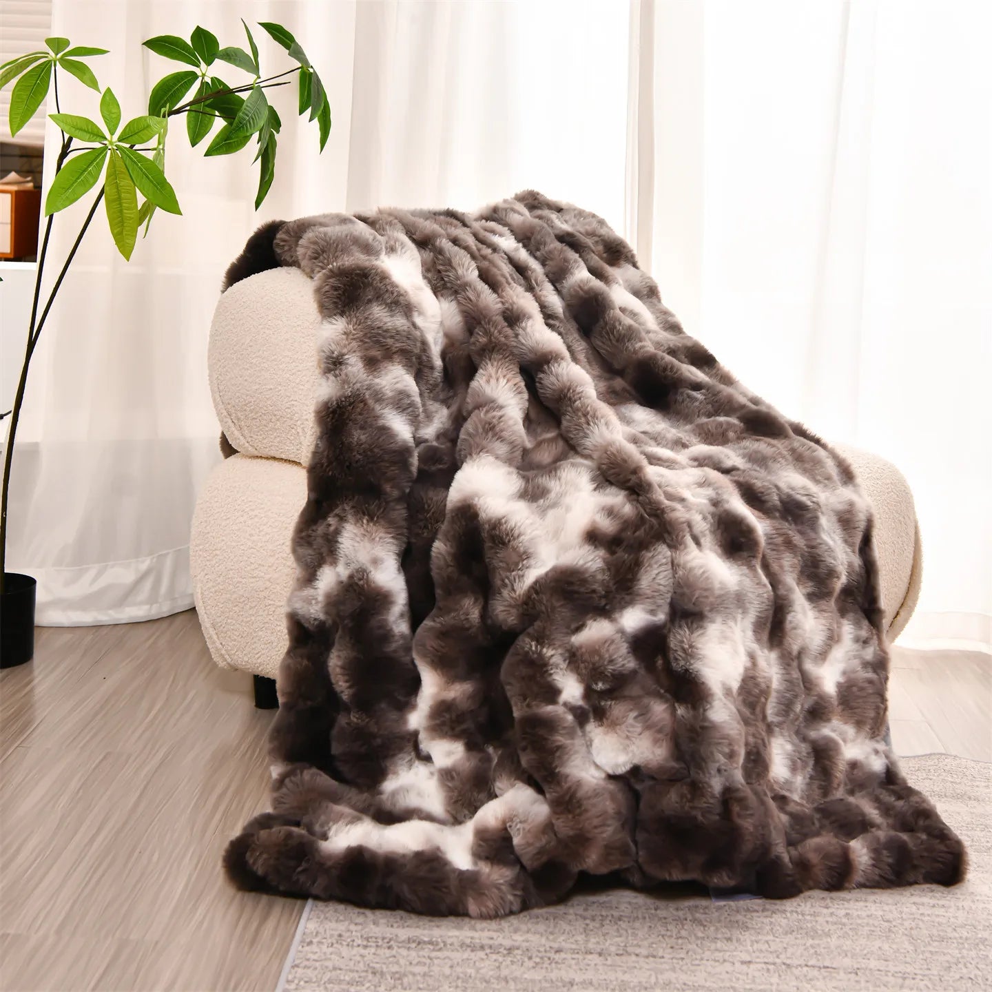 Faux Fur Throw Blanket