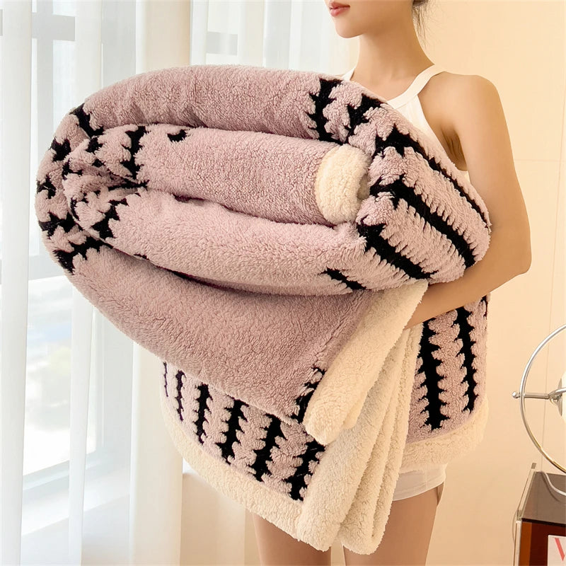 Thick Warm Flannel Blanket - Soft and Fluffy
