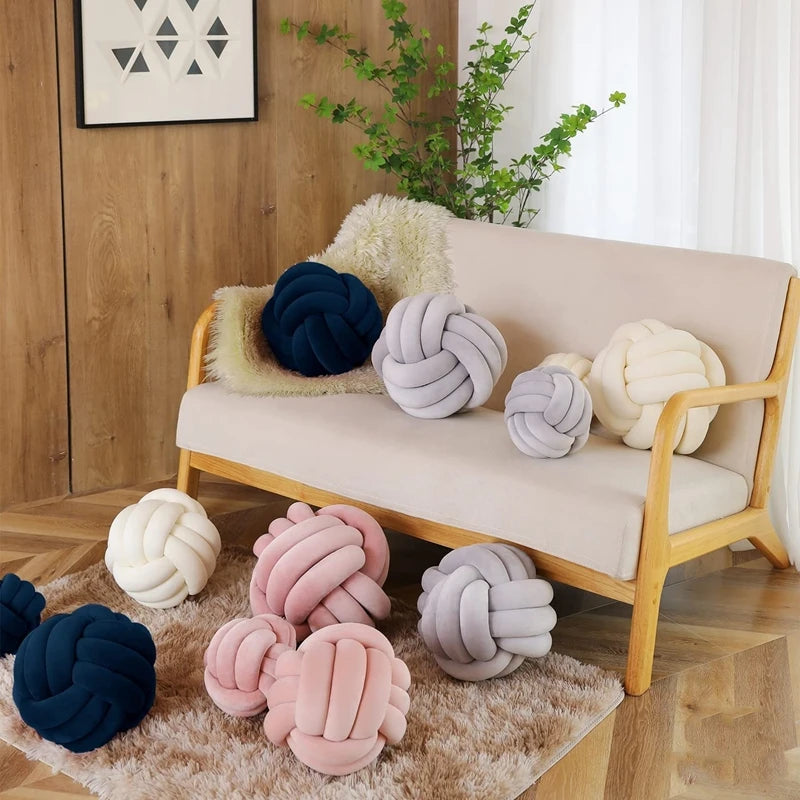 Art Décor Knot Ball  Pillow