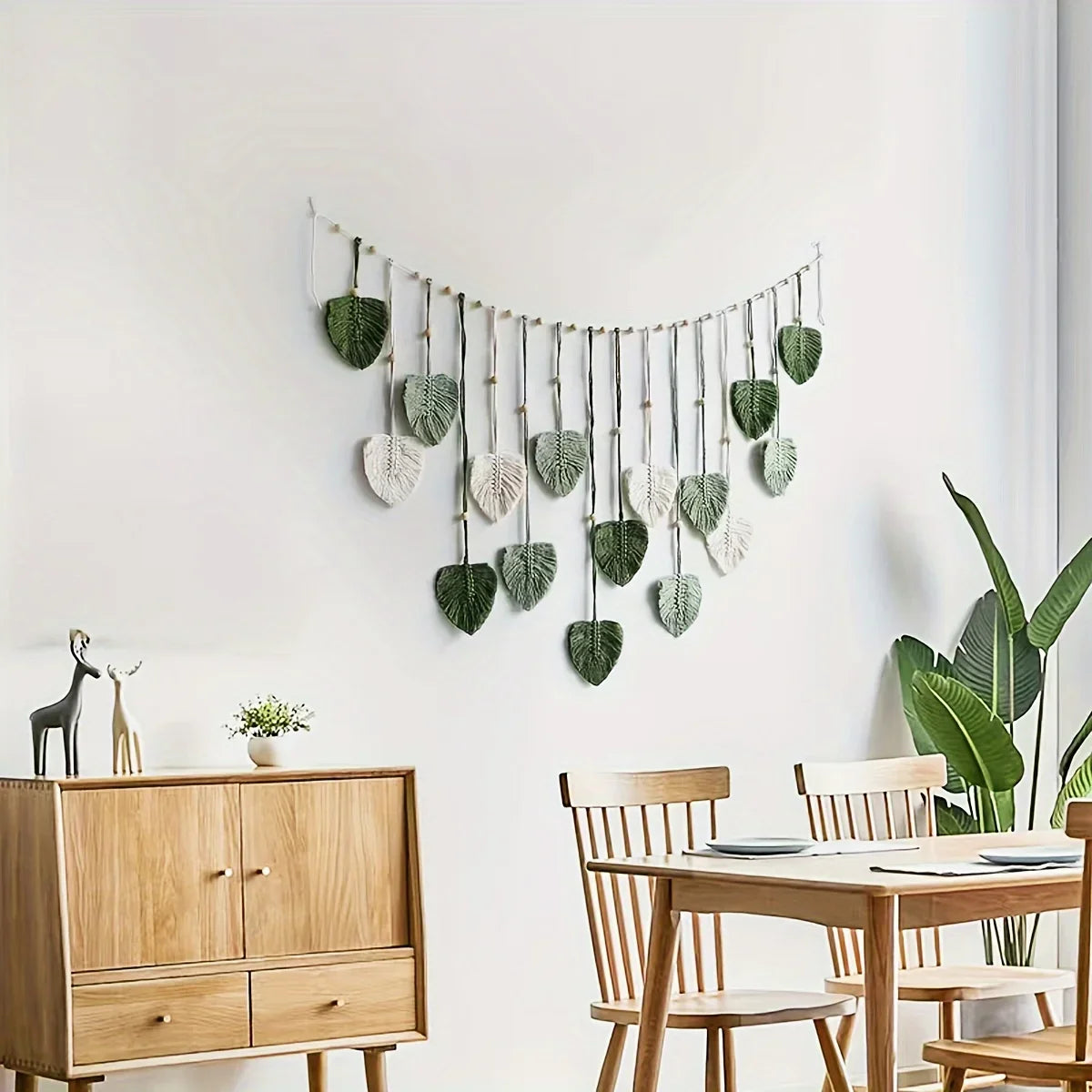 Modern Woven Wall Décor – Bohemian Style with Green Leaves