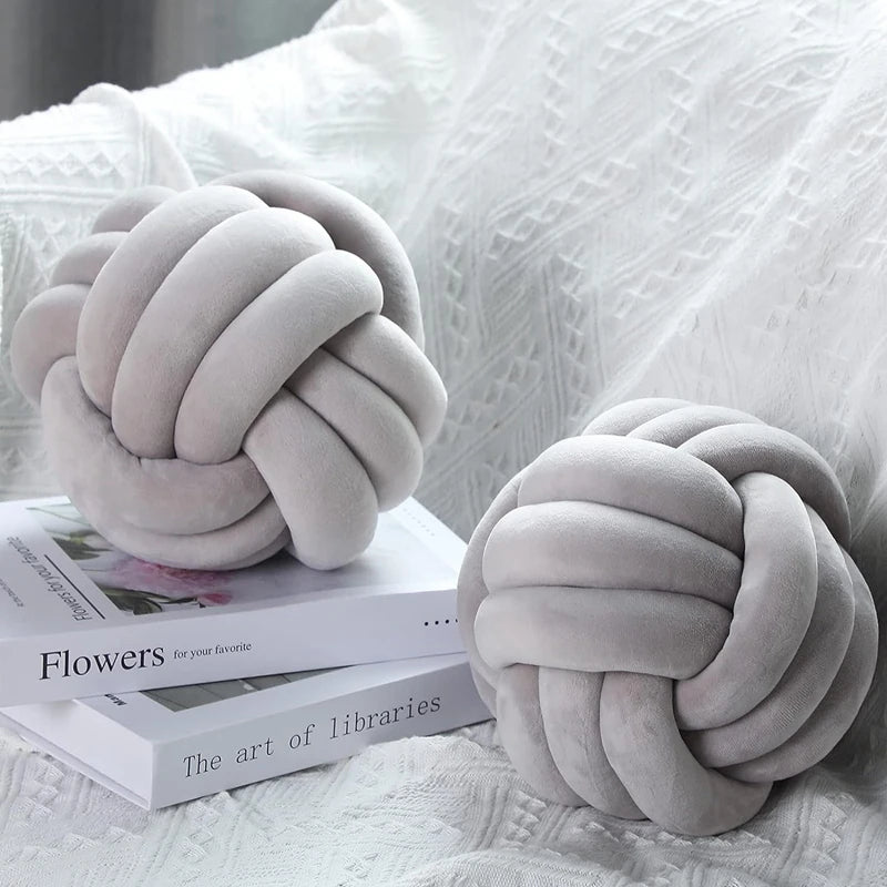 Art Décor Knot Ball  Pillow