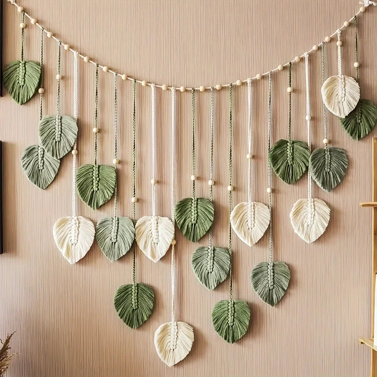 Modern Woven Wall Décor – Bohemian Style with Green Leaves