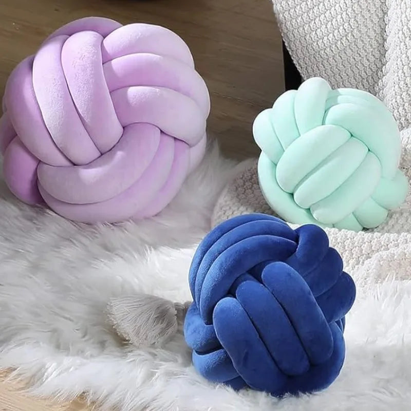 Art Décor Knot Ball  Pillow