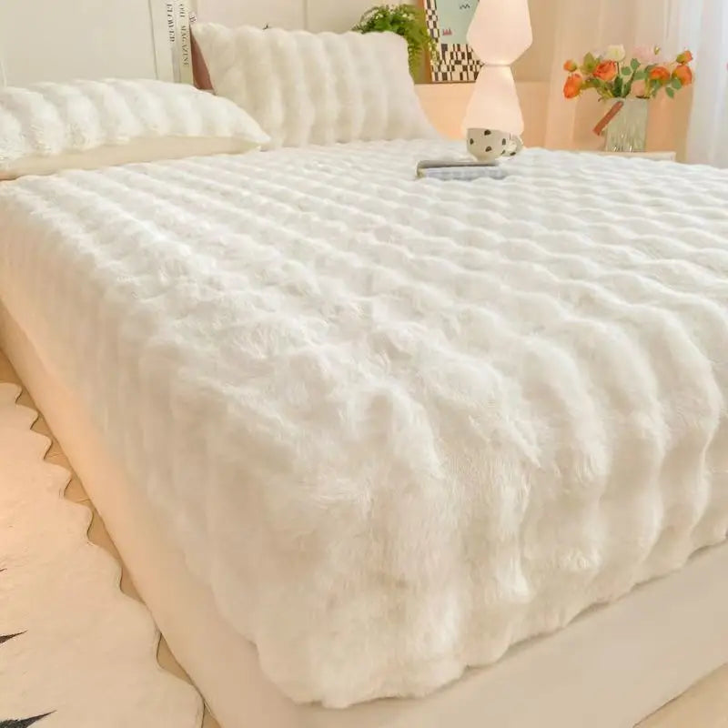 Bubble Milk Velvet Bed Sheet – Winter Warm Mattress Cover