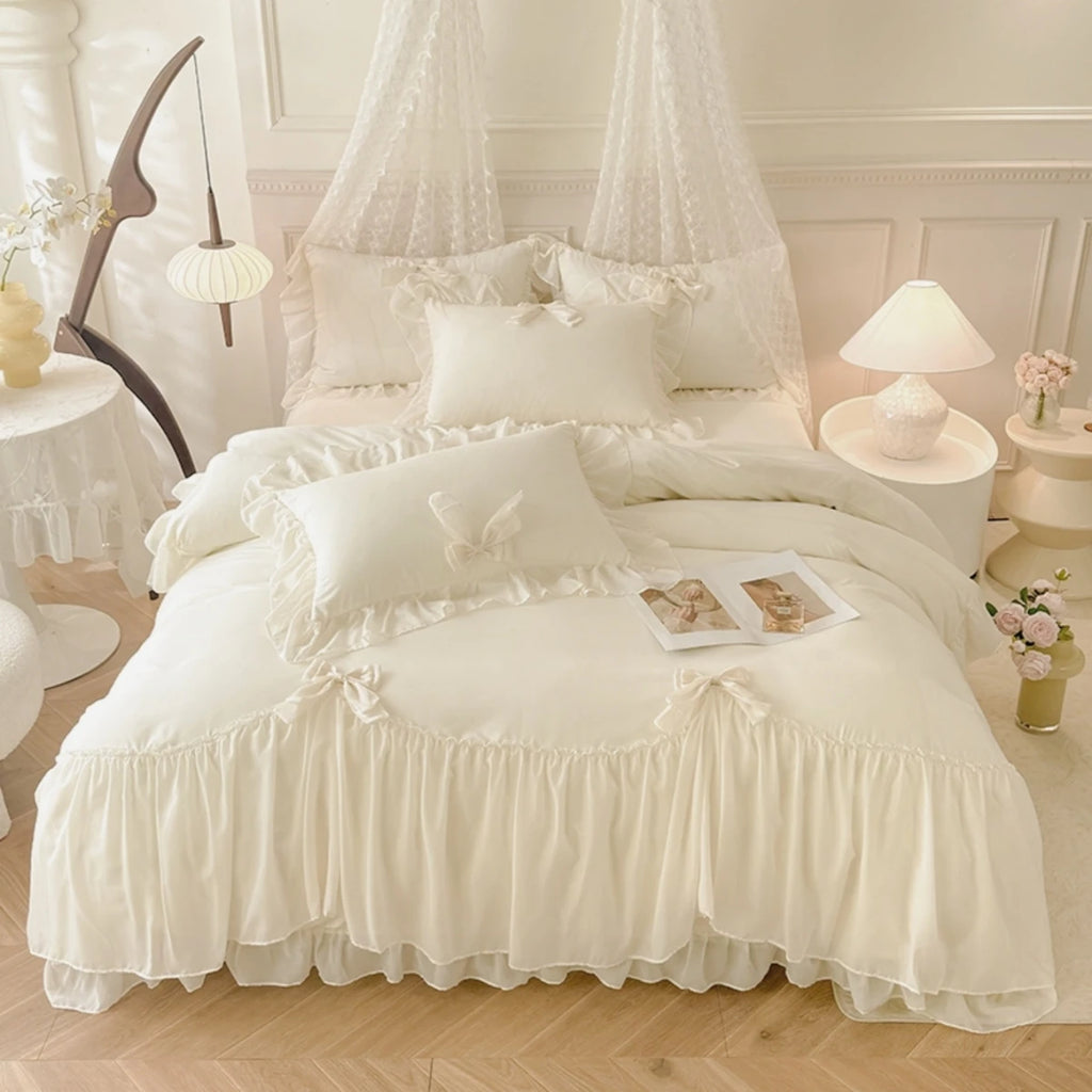 3-Piece White Ruffled Bedding Set – Soft Duvet Cover & Pillowcases