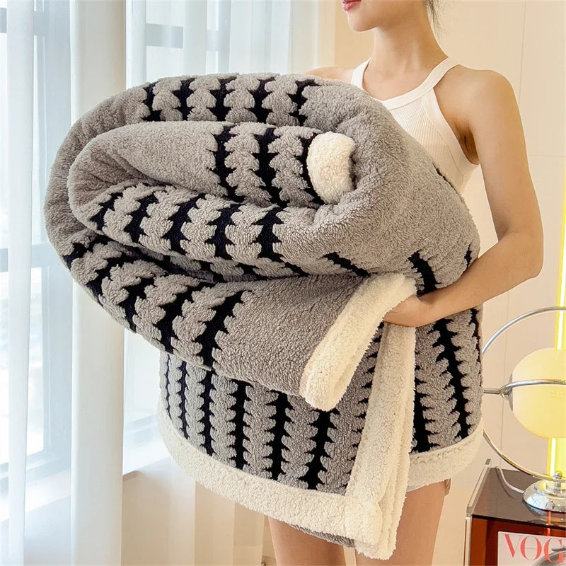 Thick Warm Flannel Blanket - Soft and Fluffy